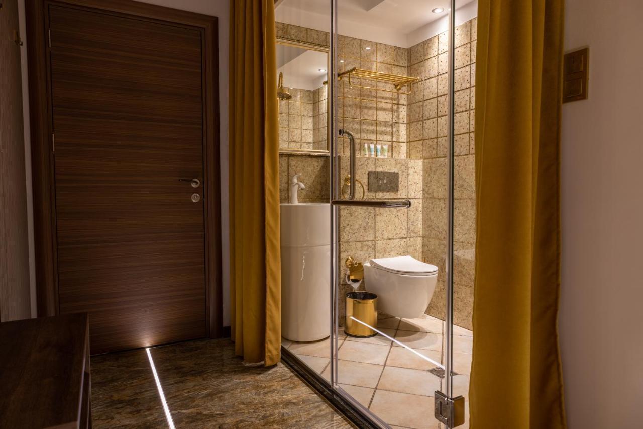 Hidden Bank: Golden Apartment Plovdiv Luaran gambar
